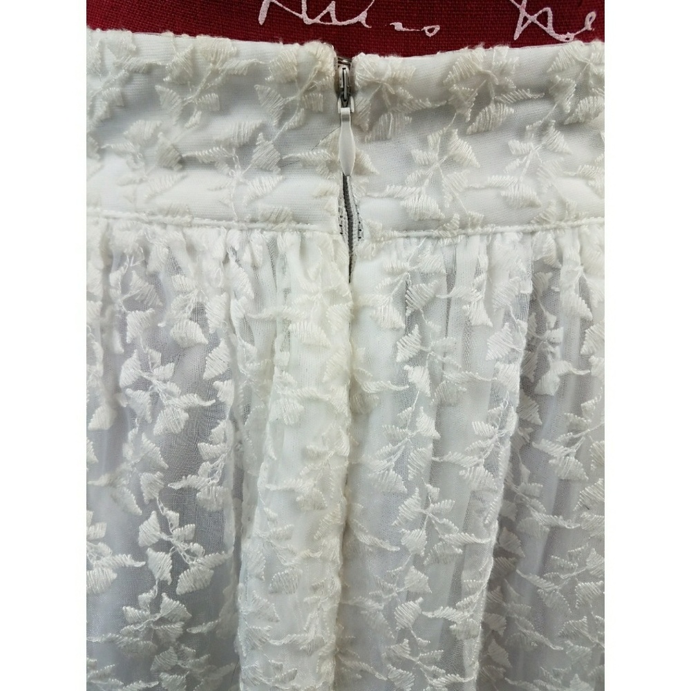 Mind Code White Multi Layered Skirt Size Small - image 6